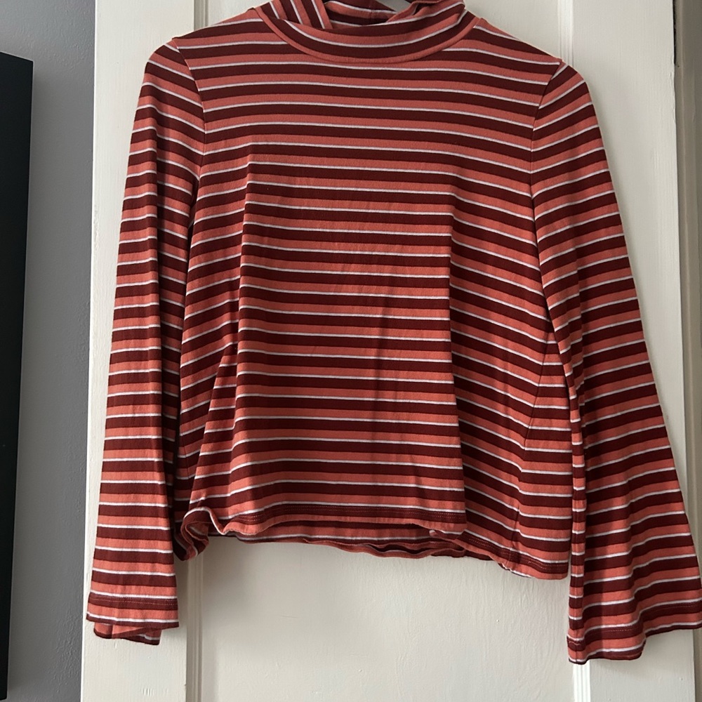 Madewell turtle neck, wide sleeve shirt